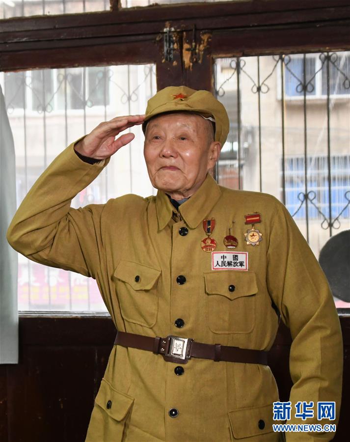 （壯麗70年&middot;奮斗新時代&mdash;&mdash;共和國榮光）（1）張富清：緊跟黨走，做黨的好戰(zhàn)士