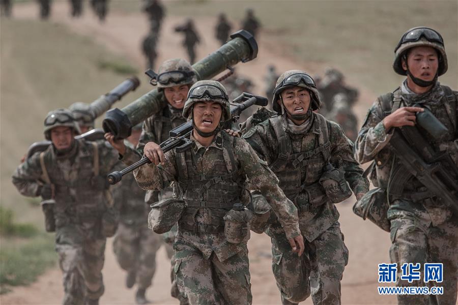 (新華全媒頭條·圖文互動)(13)沿著中國特色強軍之路闊步前進(jìn)——黨中央、中央軍委領(lǐng)導(dǎo)推進(jìn)國防和軍隊建設(shè)70年紀(jì)實