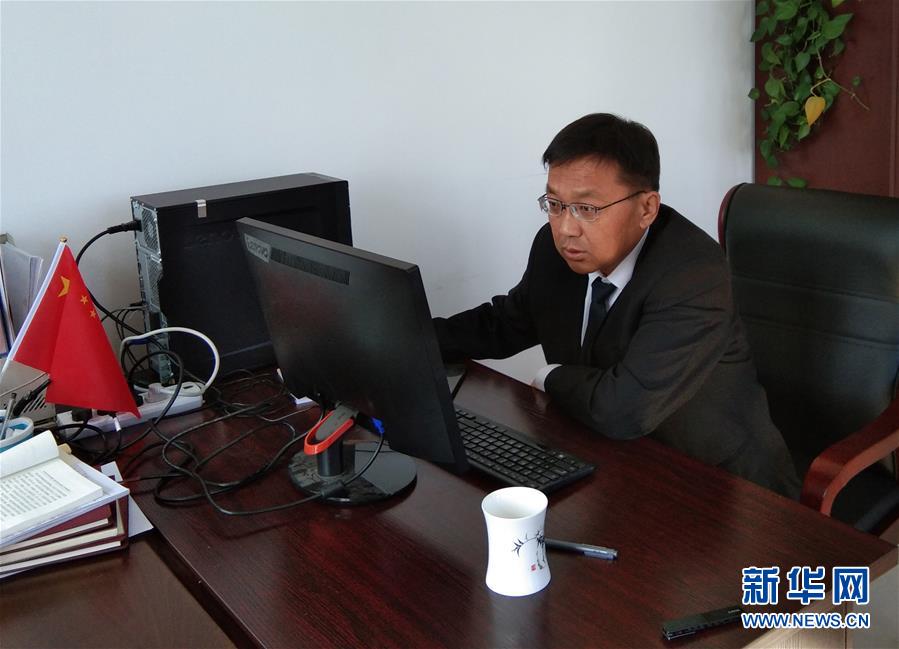 (愛國情 奮斗者·圖文互動)(1)“我對工作有一種情結(jié)”——記25年堅(jiān)守一線的鶴崗基層法官孫波