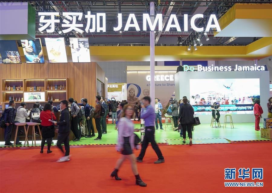 (新華全媒頭條·圖文互動)(15)秋天里的樂章——第二屆中國國際進口博覽會巡禮