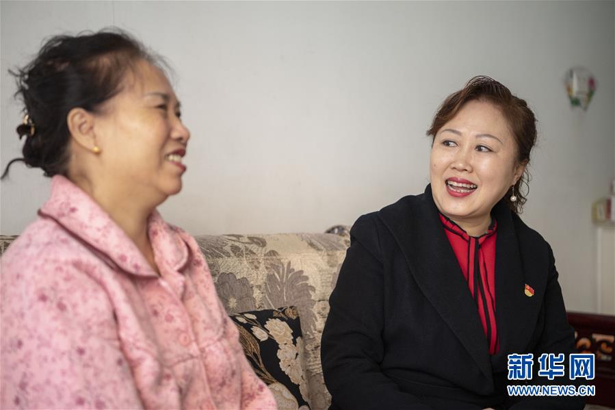 (愛國情 奮斗者·圖文互動)(1)任紅梅:陽泉段南溝社區居民的“貼心人”