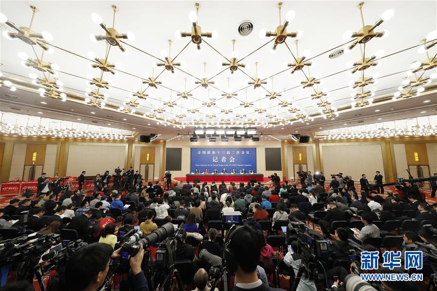 （兩會&middot;XHDW）（9）政協(xié)委員談優(yōu)化營商環(huán)境、促進民營經濟高質量發(fā)展