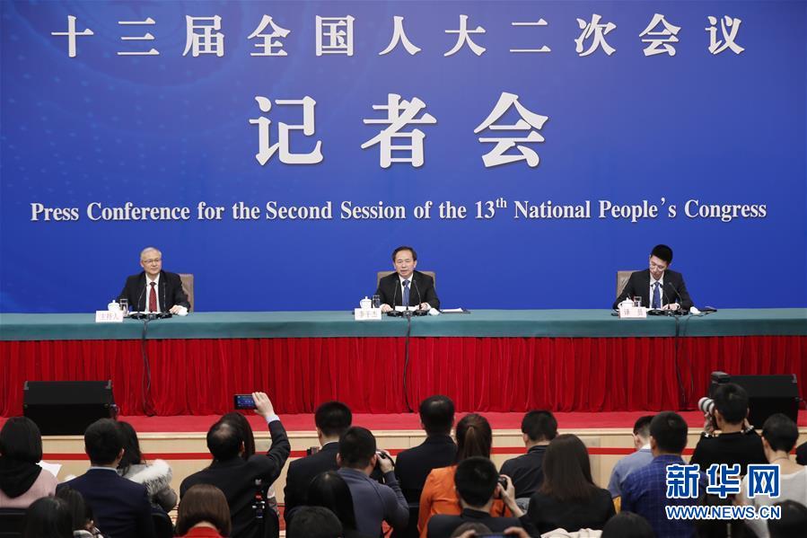 (兩會(huì)·XHDW)(1)生態(tài)環(huán)境部部長李干杰就“打好污染防治攻堅(jiān)戰(zhàn)”答記者問