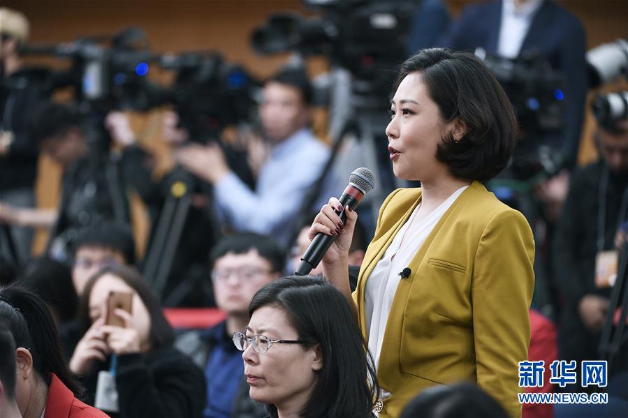 （兩會&middot;XHDW）（8）最高人民法院審判委員會副部級專職委員劉貴祥等就&ldquo;攻堅&lsquo;基本解決執行難&rsquo;&rdquo;答記者問