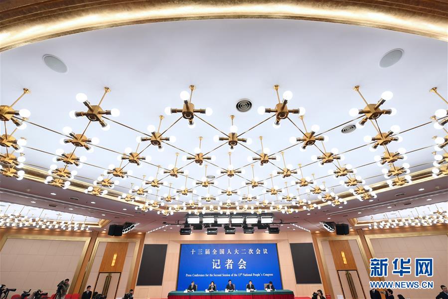 （兩會(huì)&middot;XHDW）（9）最高人民法院審判委員會(huì)副部級(jí)專(zhuān)職委員劉貴祥等就&ldquo;攻堅(jiān)&lsquo;基本解決執(zhí)行難&rsquo;&rdquo;答記者問(wèn)