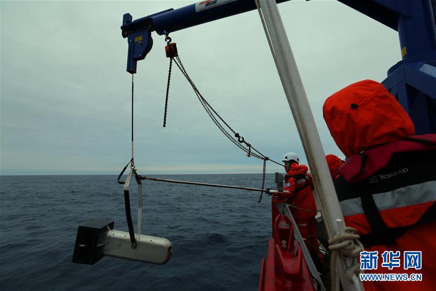 (“雪龍”探南極·圖文互動(dòng))(1)中國(guó)南極考察隊(duì)順利完成宇航員海綜合科考