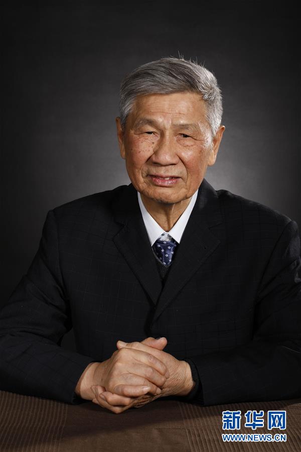 (今日關注·科技獎勵大會·圖文互動)(1)曾慶存:勇攀氣象科學之巔,他讓天氣預報越來越精準