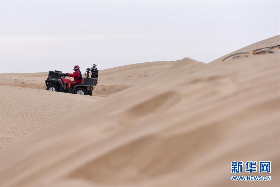 （新春走基層&middot;圖文互動）（3）大漠中，一頂帳篷守歲五年