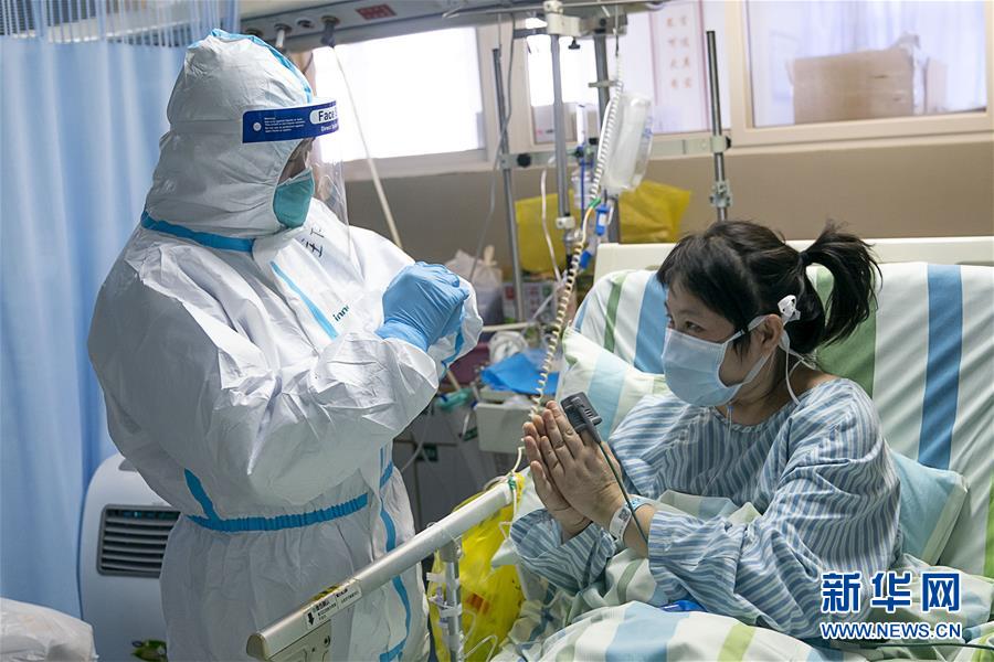 （新華全媒頭條&middot;圖文互動）（14）萬眾一心迎挑戰(zhàn) 眾志成城戰(zhàn)疫情&mdash;&mdash;全國總動員打響疫情防控阻擊戰(zhàn)紀(jì)實