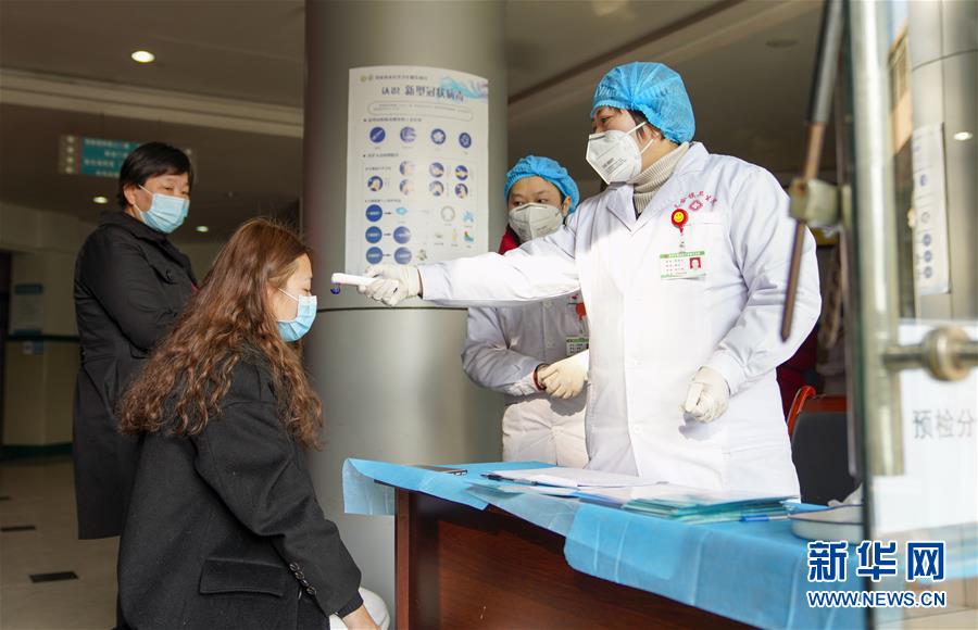 （聚焦疫情防控&middot;圖文互動）（6）一對抗疫夫妻的&ldquo;一線連軸轉&rdquo;