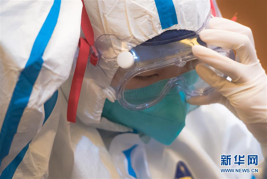 (新華全媒頭條·圖文互動)(5)凡人亦英雄——連線一線醫護人員