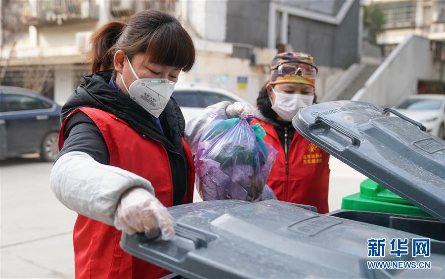 （新華全媒頭條）（3）非常&ldquo;10+1&rdquo;&mdash;&mdash;武漢春節假期延長第一天掃描