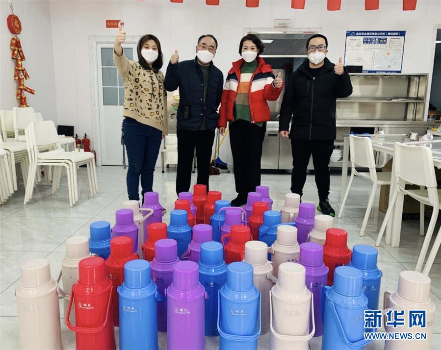 (聚焦疫情防控·圖文互動)(3)一對“80后”夫妻的“抗疫”日常