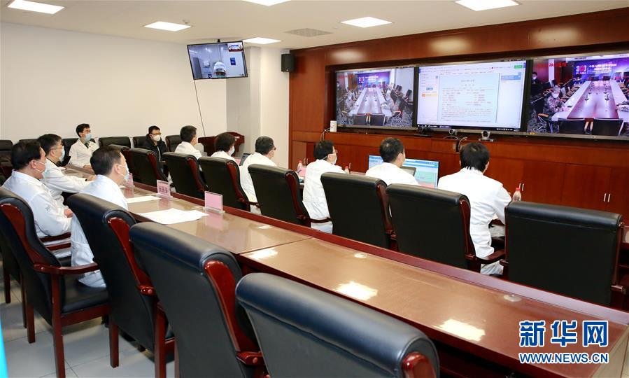 （聚焦疫情防控&middot;圖文互動）（2）解放軍總醫院為火神山醫院患者開展首次5G遠程會診