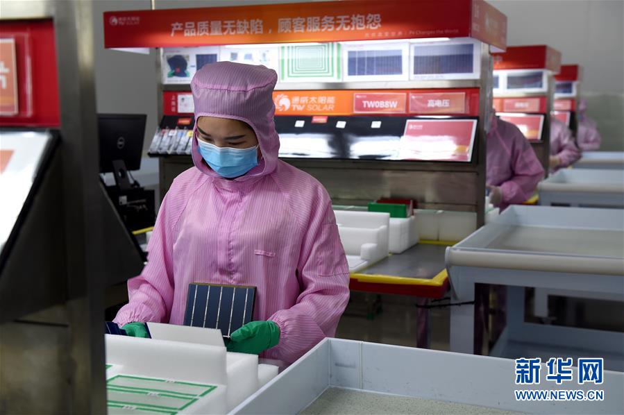 (在習近平新時代中國特色社會主義思想指引下——新時代新作為新篇章·習近平總書記關切事·圖文互動)(6)打好防控“主動仗”——各地精準施策堅決遏制疫情蔓延