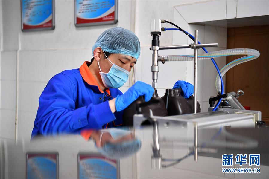 （圖文互動）（2）為防控疫情添磚加瓦&mdash;&mdash;山西企業&ldquo;跨界&rdquo;生產防疫物資見聞