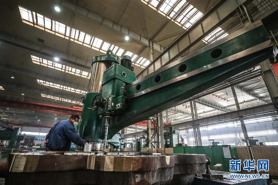 (圖文互動)(6)科學(xué)有序開復(fù)工 政企攜手渡難關(guān)——東北部分重點(diǎn)企業(yè)開復(fù)工見聞