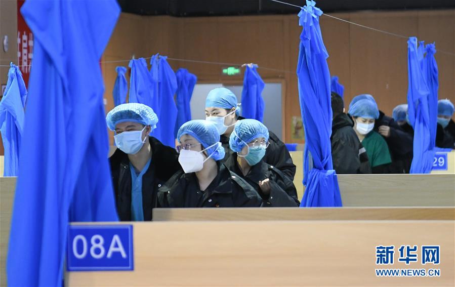 (新華全媒頭條·圖文互動)(16)托舉生命的方舟——方艙醫(yī)院建設記