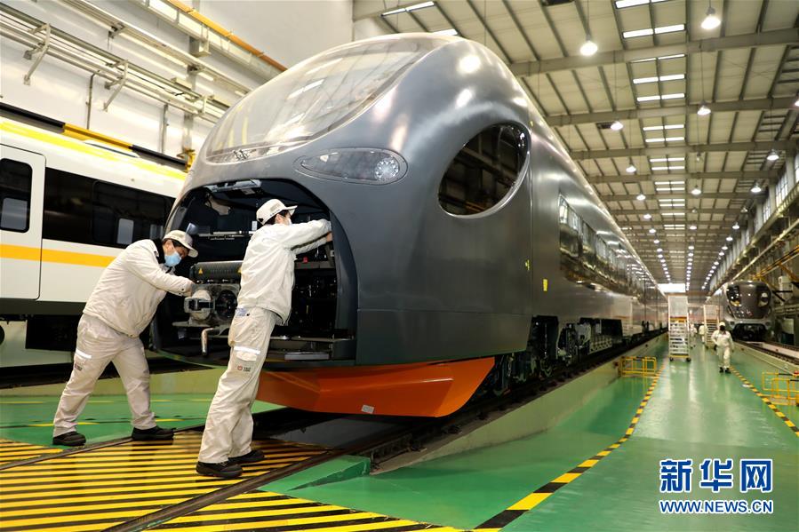 （圖文互動(dòng)）（6）吃粉擼串，商圈&ldquo;打卡&rdquo;，動(dòng)車(chē)出廠&mdash;&mdash;湖南&ldquo;標(biāo)簽&rdquo;復(fù)蘇記