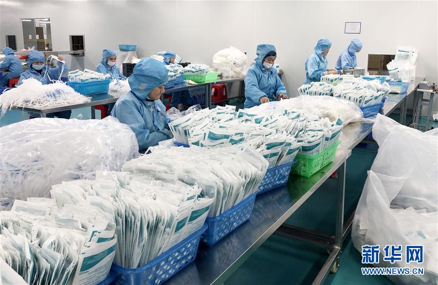 (聚焦疫情防控·圖文互動)(4)把最好的留給最需要的醫護人員——深圳醫療物資企業生產見聞