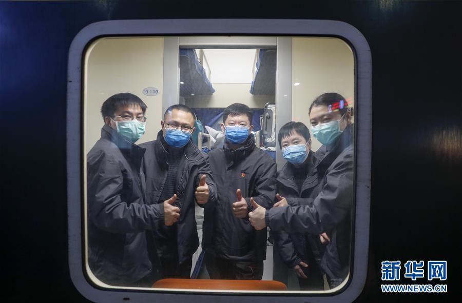 （聚焦疫情防控&middot;對口支援19省份在奮戰&middot;圖文互動）（1）&ldquo;當我們摘下口罩，看到彼此勝利的微笑&rdquo;&mdash;&mdash;重慶對口支援孝感市抗擊疫情紀實