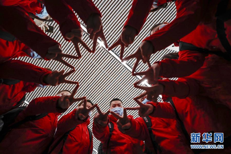 （聚焦疫情防控&middot;對口支援19省份在奮戰&middot;圖文互動）（4）&ldquo;當我們摘下口罩，看到彼此勝利的微笑&rdquo;&mdash;&mdash;重慶對口支援孝感市抗擊疫情紀實