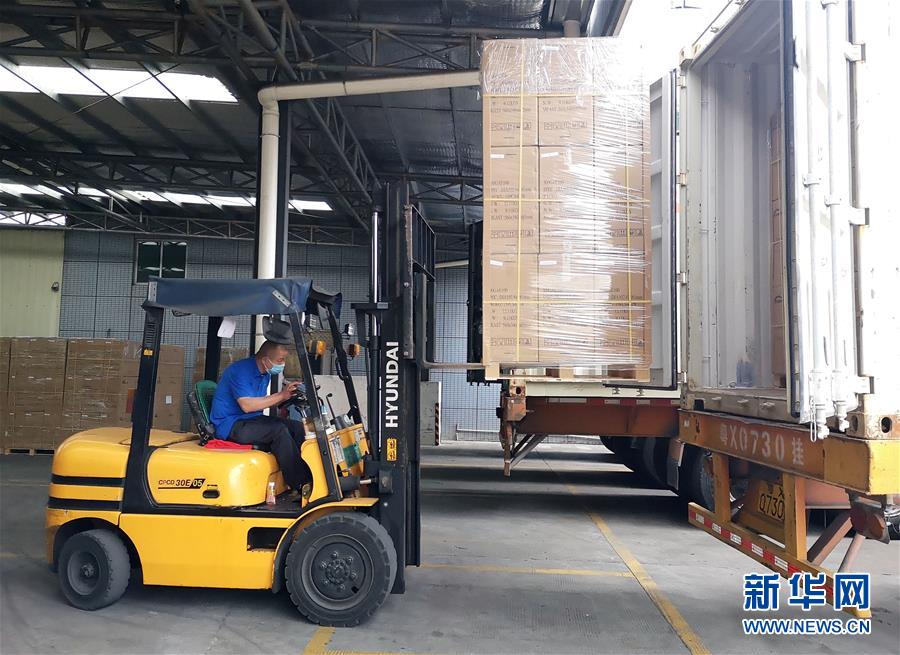 (抓好經(jīng)濟(jì)發(fā)展 應(yīng)對(duì)復(fù)雜局面·圖文互動(dòng))(5)在“家電之都”順德看“中國(guó)制造”抗壓前行