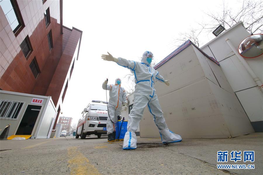 （一線抗疫群英譜&middot;圖文互動）（2）紅區&ldquo;擺渡人&rdquo;