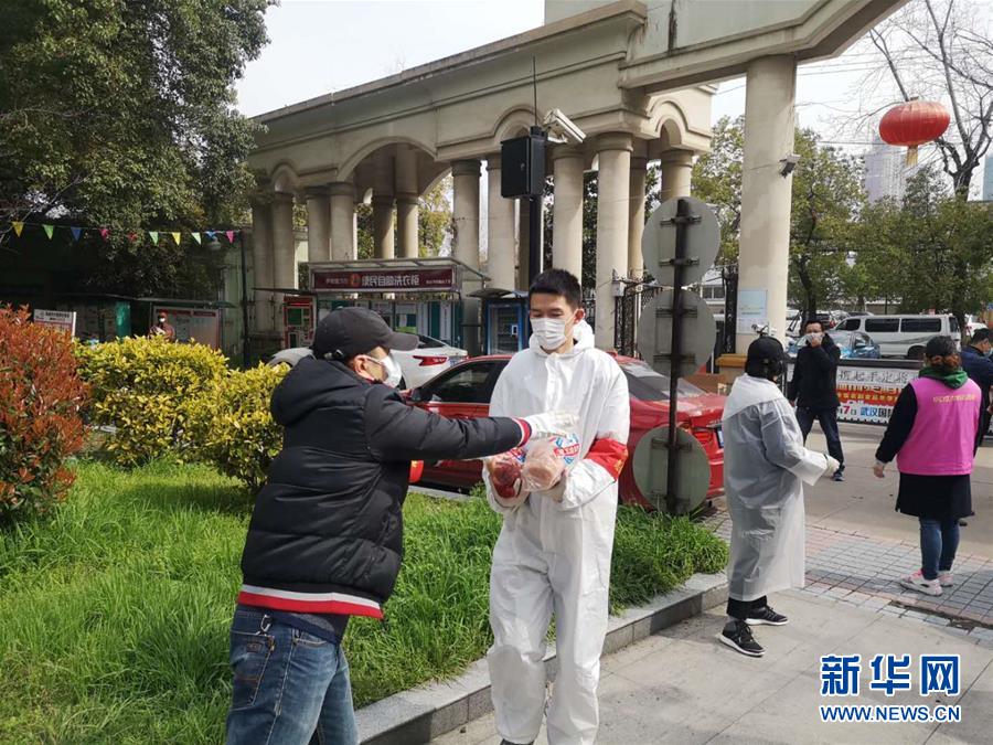 （習近平致敬的戰&ldquo;疫&rdquo;英雄&middot;下沉干部篇&middot;圖文互動）（3）他們，挺身而出守防線