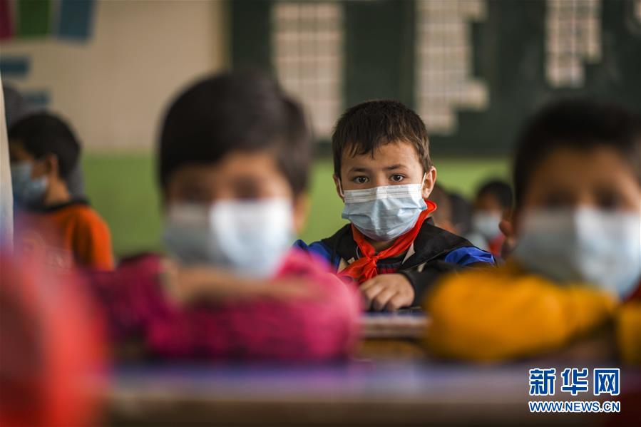 （決戰(zhàn)決勝脫貧攻堅(jiān)&middot;圖文互動）（14）決戰(zhàn)昆侖&mdash;&mdash;新疆聚焦10個(gè)未摘帽縣展開深度貧困攻堅(jiān)戰(zhàn) 