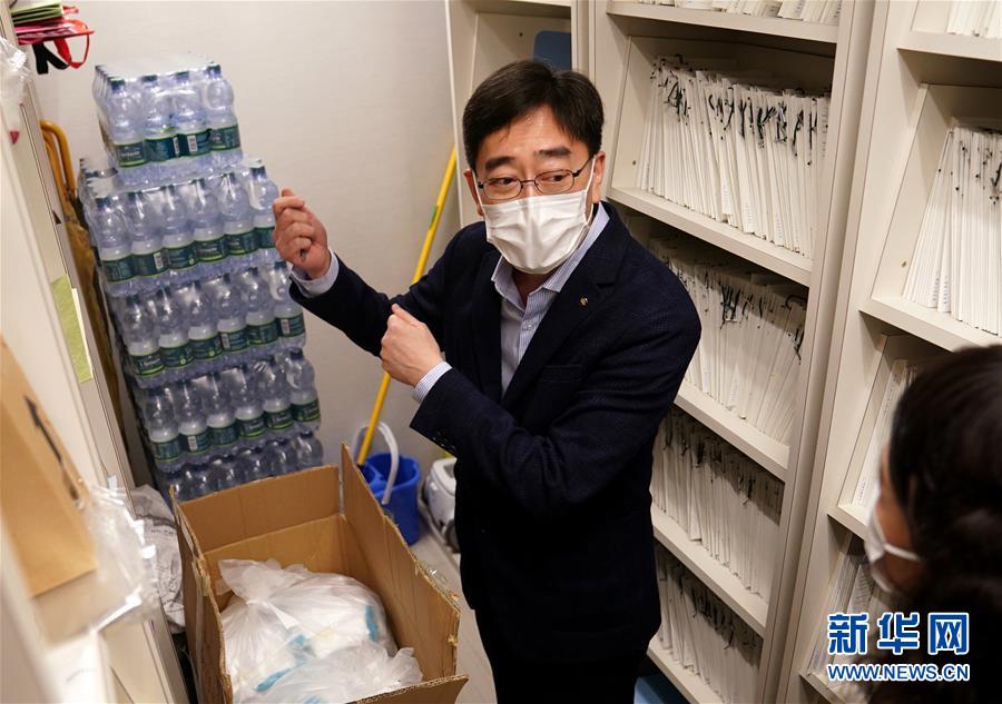 (香港故事·圖文互動(dòng))(3)從“非典”到新冠,一位香港醫(yī)生親歷的兩次抗疫