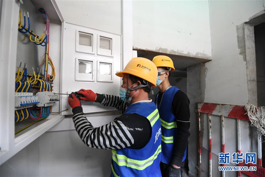 (新華全媒頭條·圖文互動)(5)88級臺階,終于不再是座“山”?——北京老舊小區加裝電梯現狀調查