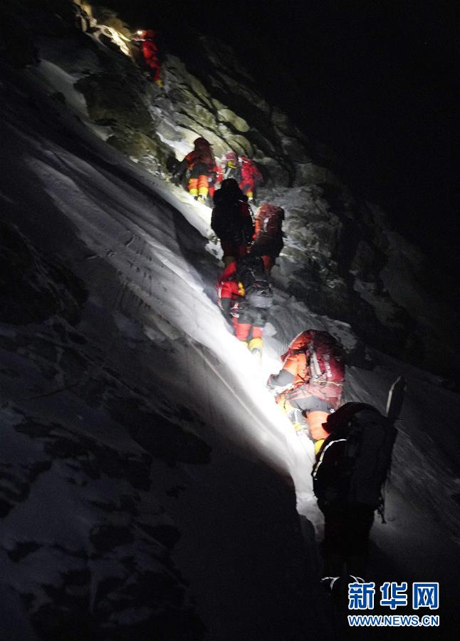 (2020珠峰高程測量)(11)出發!向著頂峰