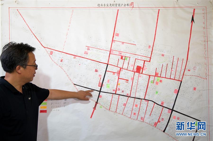 (決戰決勝脫貧攻堅·圖文互動)(3)采訪札記:與駐村扶貧干部老韓的“鄉村夜話”