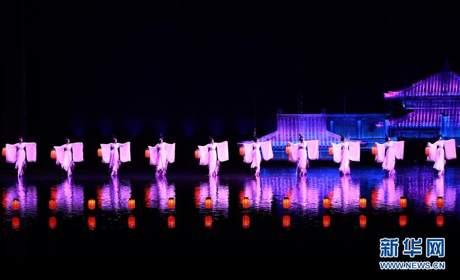 (新華全媒頭條·圖文互動)(3)待到滿山紅葉時——三峽重慶庫區踐行新發展理念面面觀