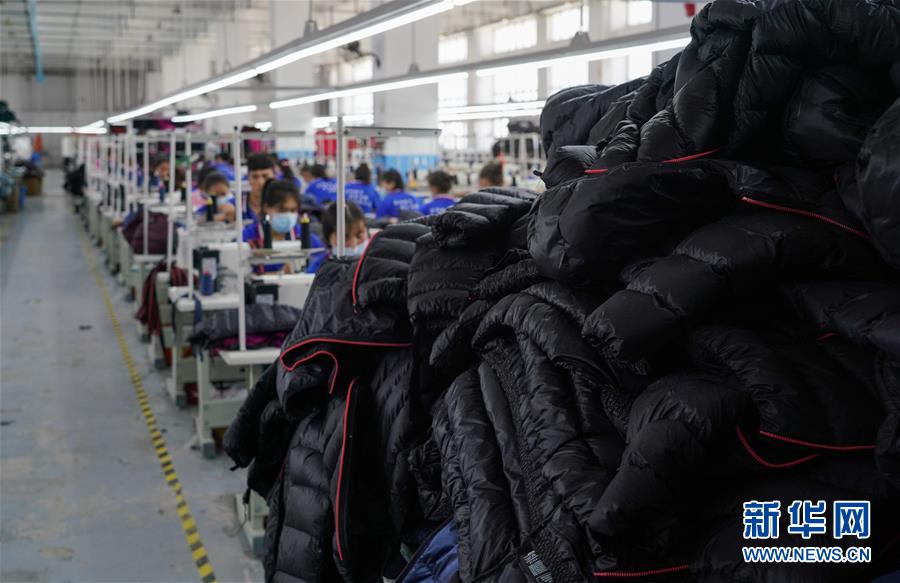 (決戰決勝脫貧攻堅·圖文互動)(3)紡織女工進城記