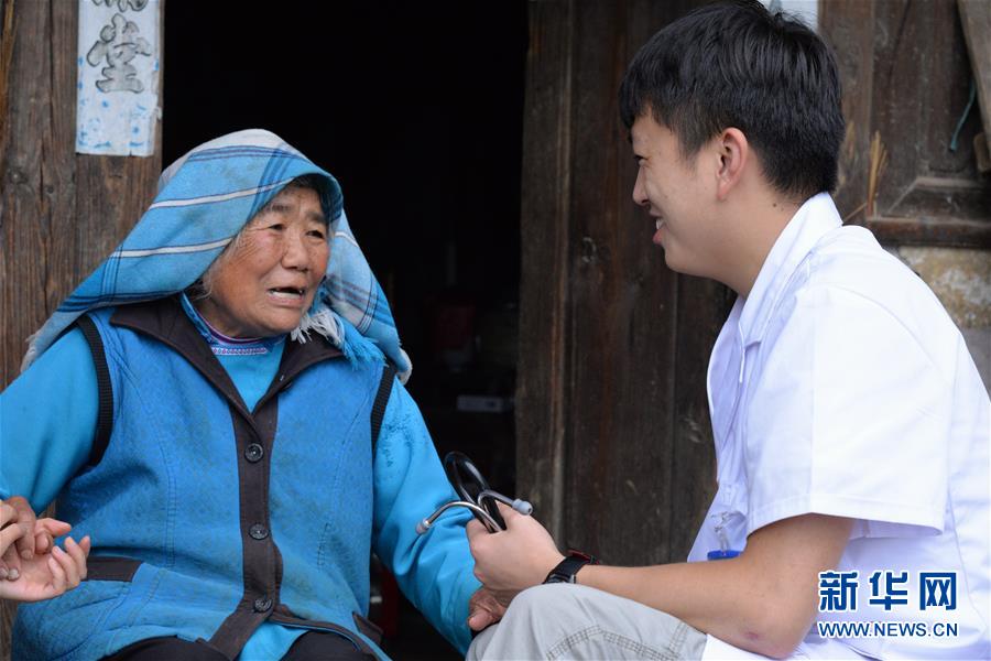 (新華全媒頭條·圖文互動(dòng))(7)基層天地廣闊 青春大有作為——聚焦“三支一扶”計(jì)劃實(shí)施十五年