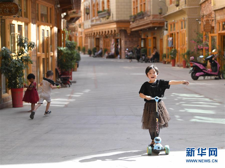 (決戰決勝脫貧攻堅·聚焦“三區三州”·圖文互動)(3)“古老”和田展現新時尚