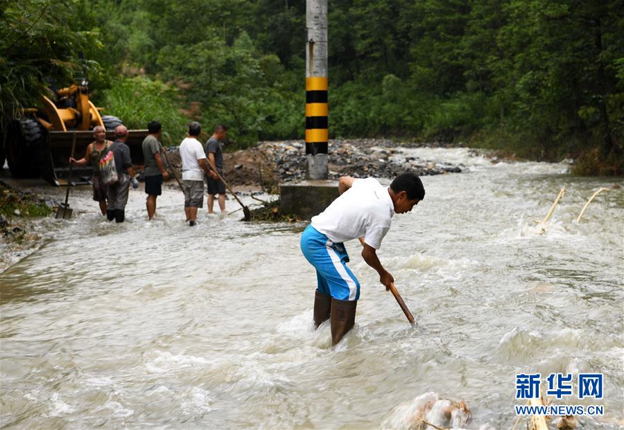 (防汛抗洪·圖文互動(dòng))(4)山洪過境24小時(shí)——安徽旌德“水退人進(jìn)”保脫貧見聞