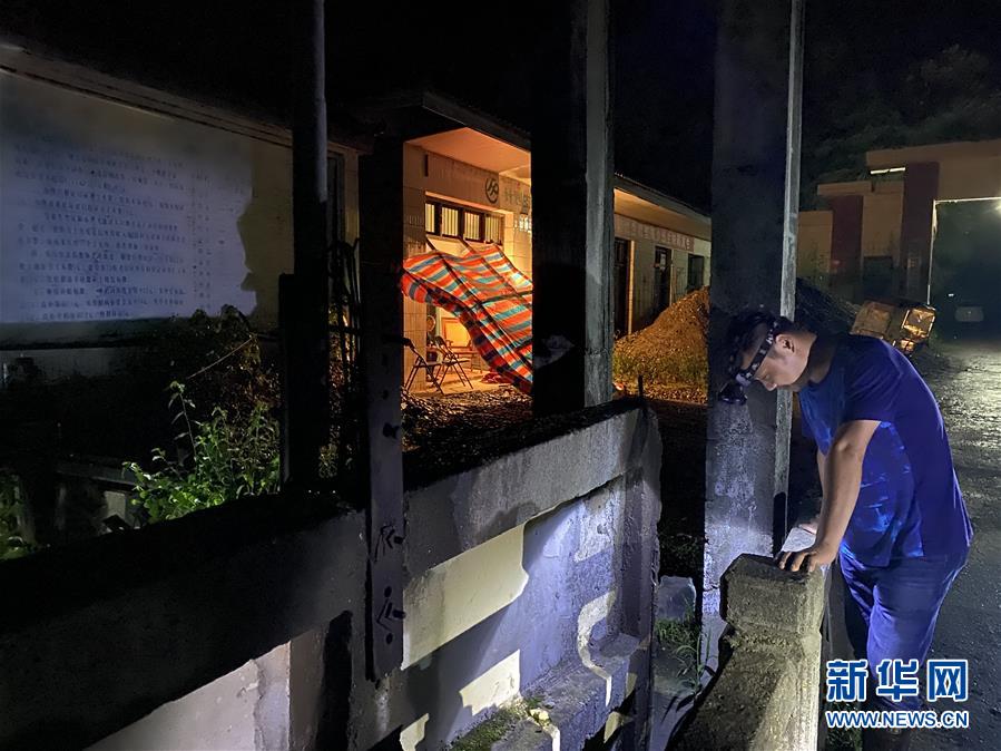 （防汛抗洪&middot;圖文互動）（2）目擊洞庭抗洪&ldquo;風向標&rdquo;挺過第一波攻擊