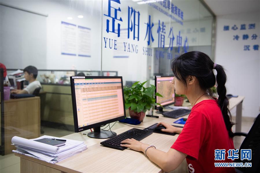 （防汛抗洪&middot;圖文互動）（6）在大堤上成長，為人民守護&mdash;&mdash;洪水中的青年&ldquo;生力軍&rdquo;