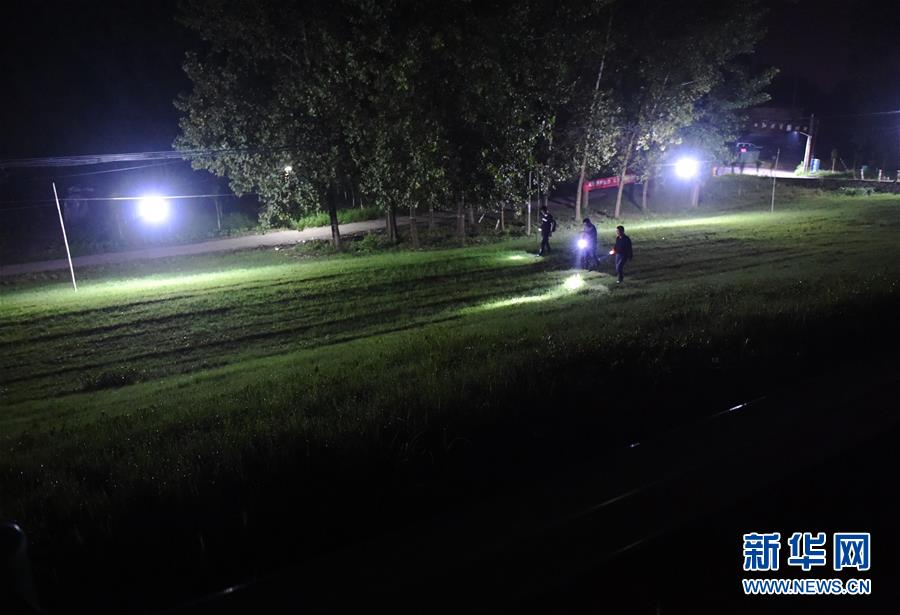 （防汛抗洪&middot;圖文互動）（1）基層守白班 市直機關守夜班&mdash;&mdash;蕪湖守堤見聞