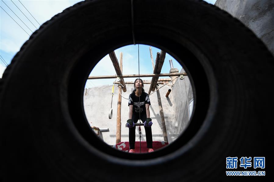 （體育&middot;圖文互動）（12）父愛如燈  伴我奔跑