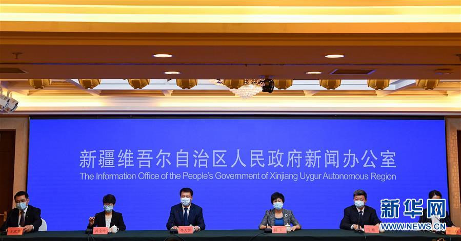 (聚焦疫情防控·圖文互動)(1)烏魯木齊市新冠肺炎疫情新增病例出現(xiàn)較大幅度下降 傳播風(fēng)險依然存在