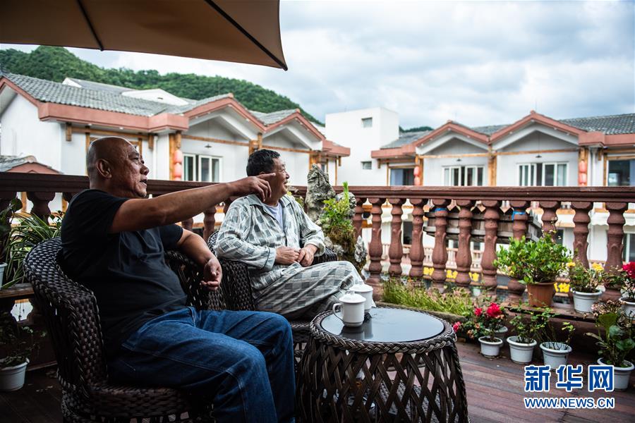 (走向我們的小康生活·圖文互動)(4)紅色圣地的“初心答卷”——革命老區遵義肝膽相照寫征程