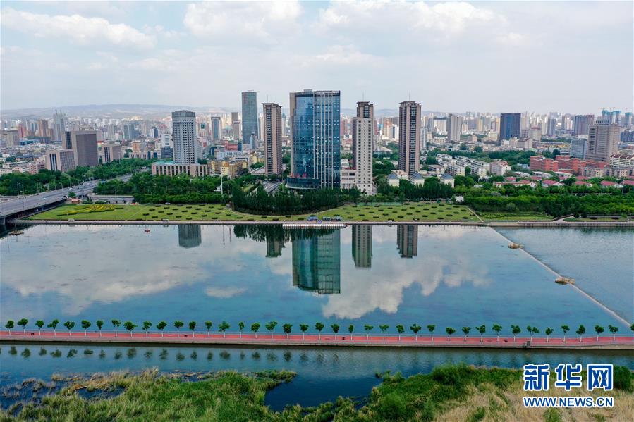 (走向我們的小康生活·圖文互動)(5)一年一個樣——再現“錦繡太原城”的逐夢之旅