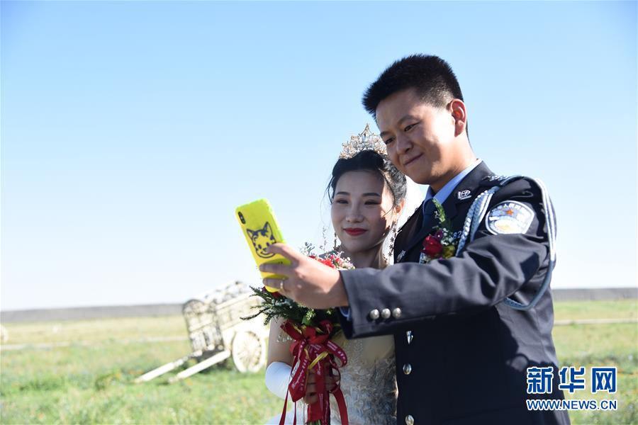 (圖文互動)(3)特寫:一場特殊的集體婚禮