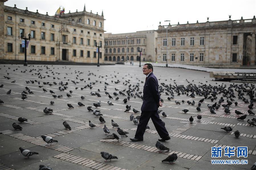 (國際·圖文互動)(7)特稿:穿越寒暑 無問西東——寫在新冠疫情構成“國際關注的突發公共衛生事件”半年之際