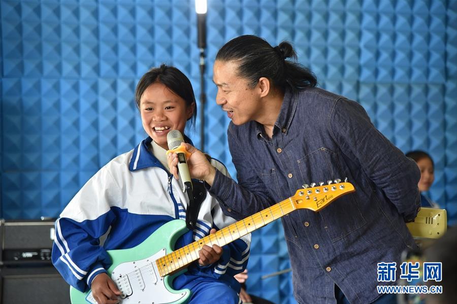 (特別的暑期生活·圖文互動(dòng))(5)聆聽“云端”校園的搖滾夢——貴州“海拔最高”村小暑期見聞