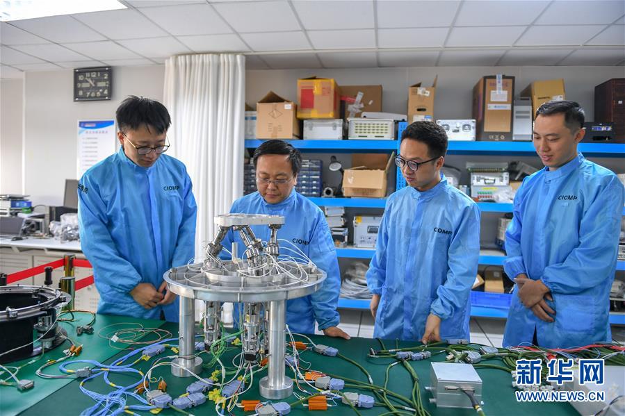 (在習近平新時代中國特色社會主義思想指引下——新時代新作為新篇章·習近平總書記關(guān)切事·圖文互動)(2)“從0到1”的堅守與突破:攀登科學(xué)高峰的那些“一生一事”